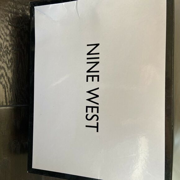 Nine West Women's Felycia Black Suede Pointed Toe Heel Zipper Detail 9.5 - Picture 5 of 9